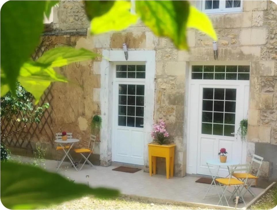 Le Cocoon Dore Poitiers Exteriör bild